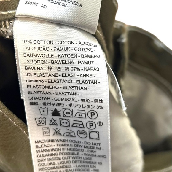 Levi's Women's 724 High Rise Straight Carpenter Cropped Jeans - Picture 8 of 13